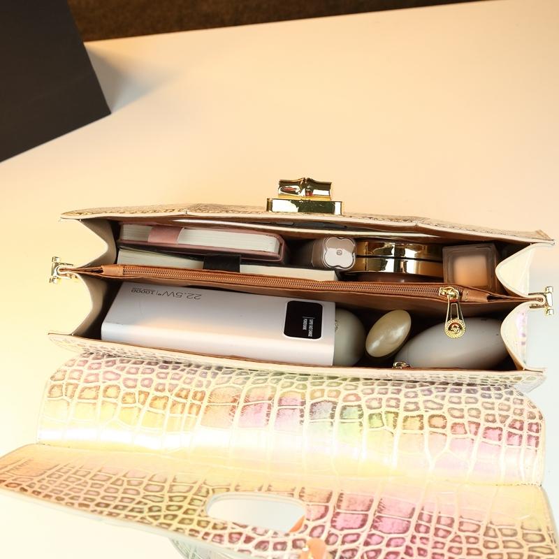 Vibrant Snake Print Crocodile Pattern Handbag, Luxurious Single Shoulder Bag, High-End Commuter Crossbody Bag, Versatile Locking Female Bag