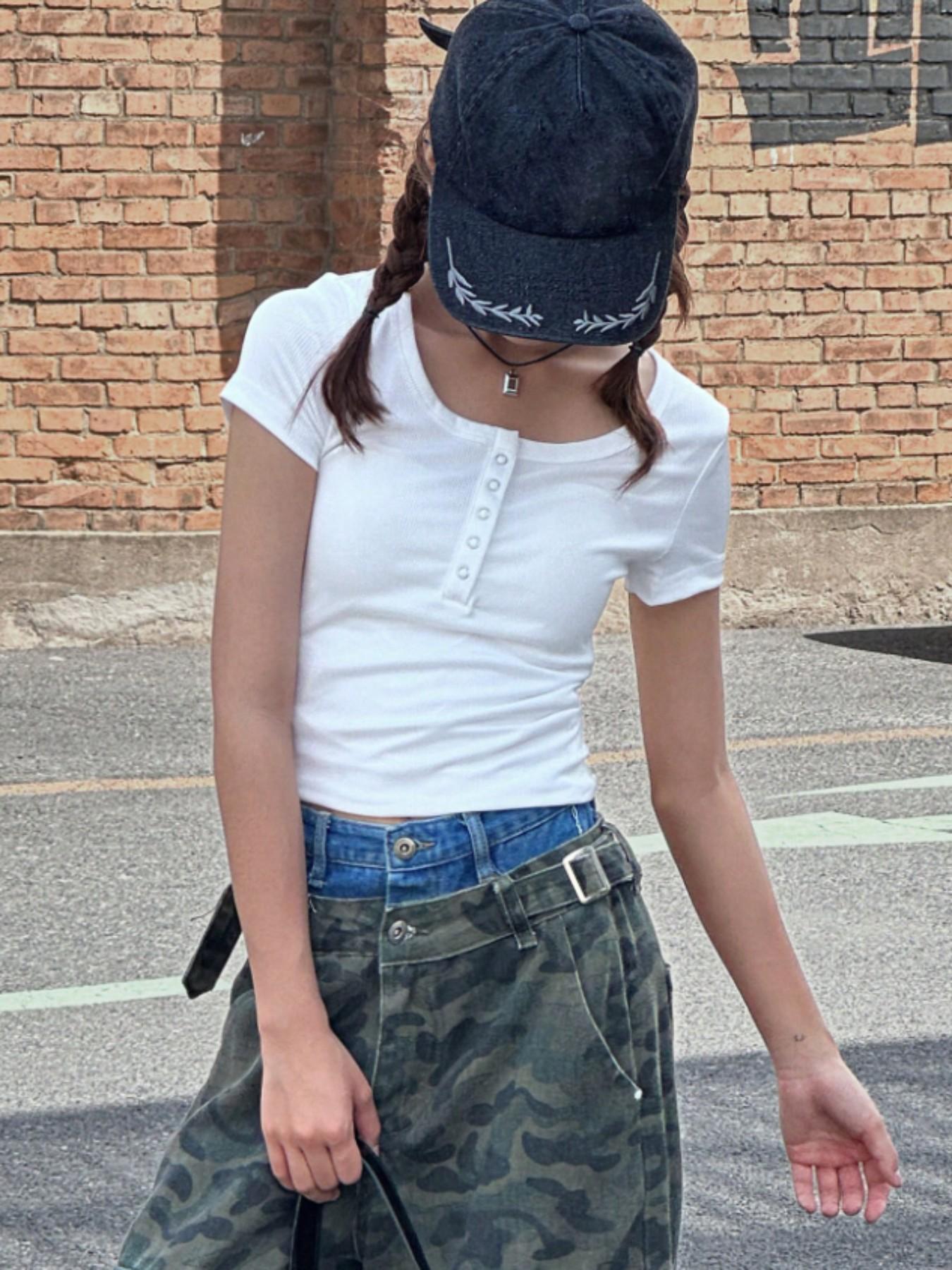 Girls' Round Neck Knitted Short Sleeve Top, Solid, Slim-Fitting, Casual Style, Perfect for Carnival Gifts, Teenage Fashion