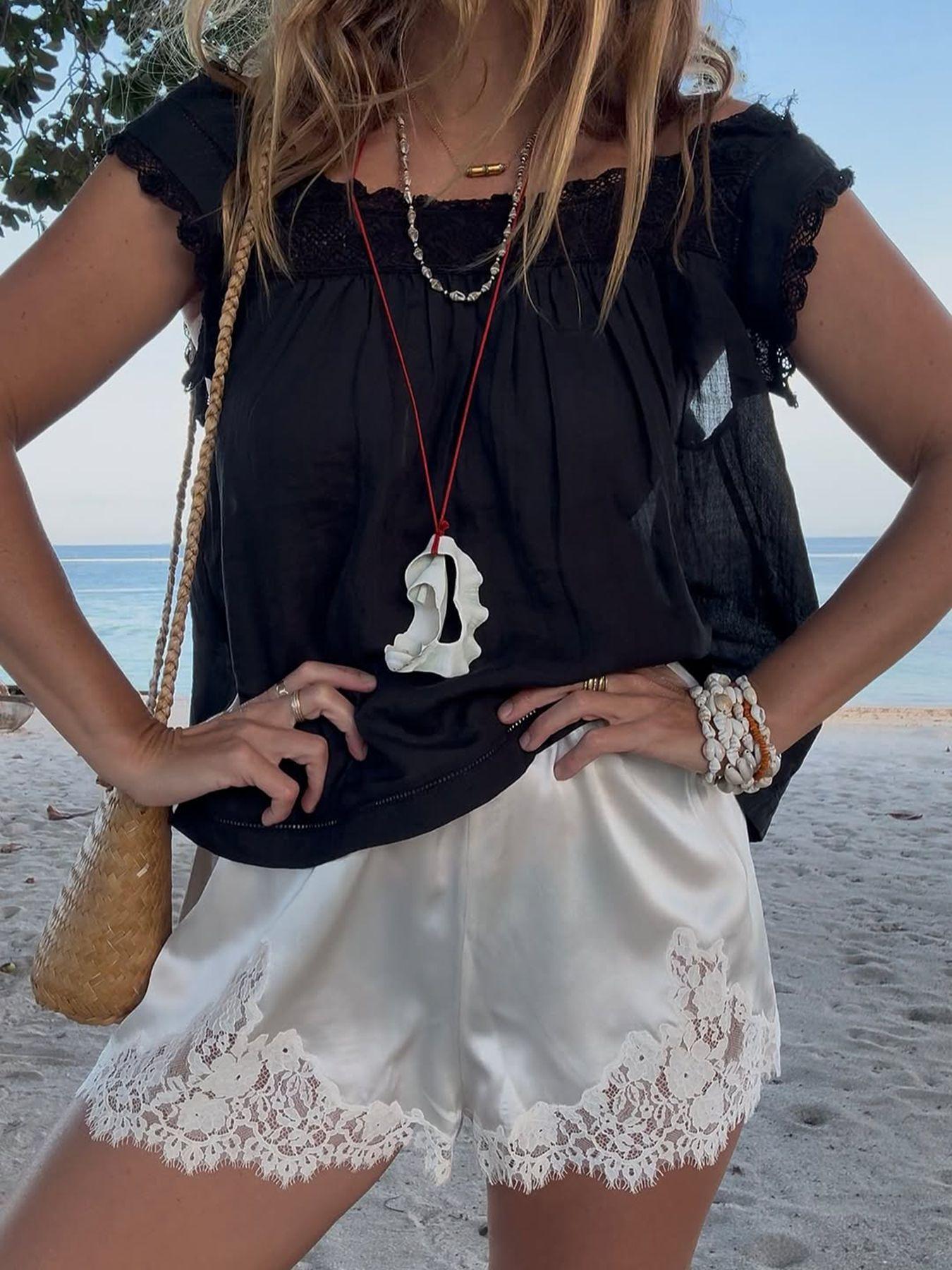 Women's Satin Silk Lace Shorts, Mid-Waist Mini Skirt, Luxurious Party Dress, French Style, Fashion Versatile Pants