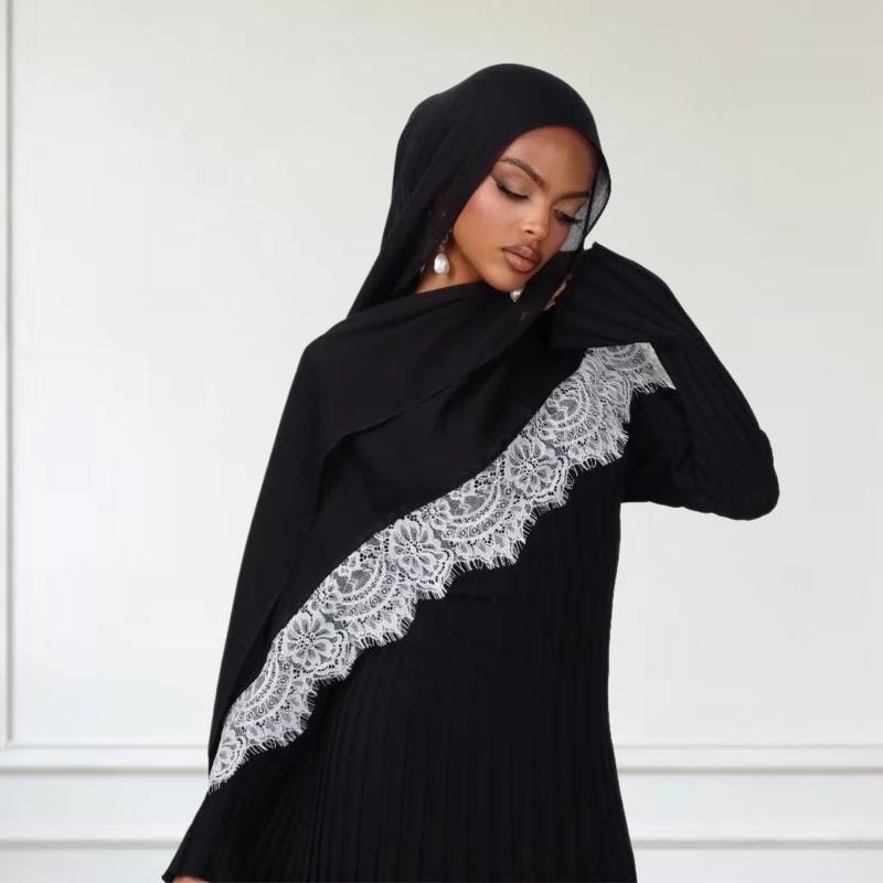 1-Piece Rayon Scarf with Lace Trim — Breathable Shawl, Head Wrap, and Hijab. Elegant Prayer Attire Accessory for Muslim Women (Middle Eastern, Western, and Arab Styles) — Suitable for Ramadan and Eid al-Adha.