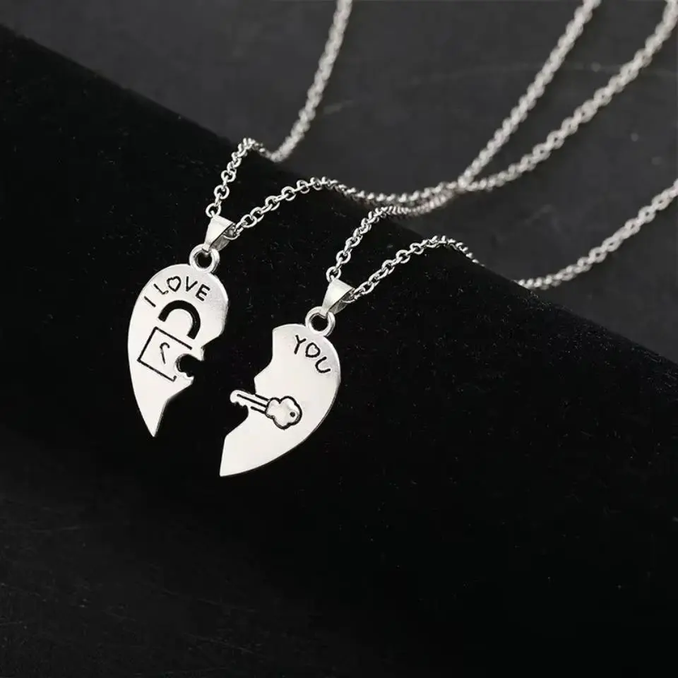 Unisex Couple Heart Lock Key Puzzle Pendant Necklaces - 2-Piece Plastic Couple Set, Valentine’s Chain Jewelry Gifts for Lovers