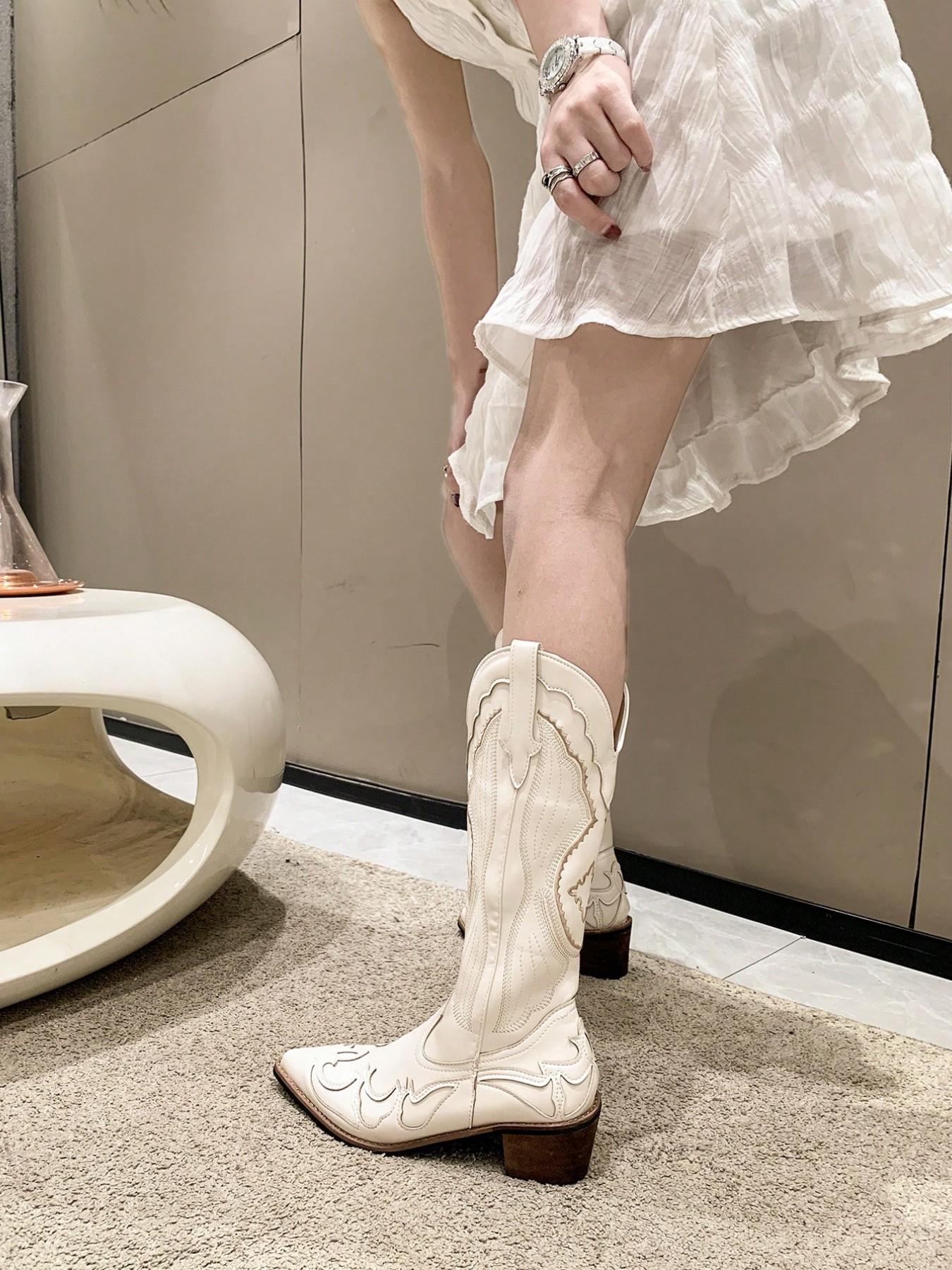 Women's Western Cowboy Boots 2026 New Pointed Toe Embroidered Tall Boot, Vintage Knight Boot, Thick Heel Mid Heel Long Boot, American V-Neck Horse Boot