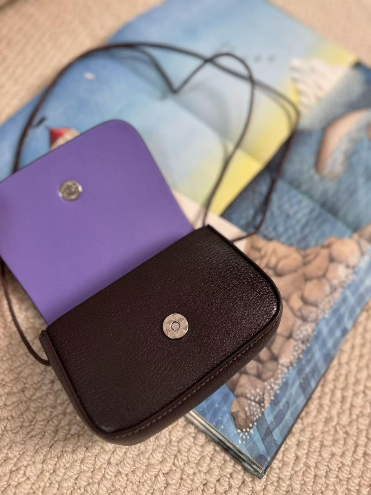 Mini Crossbody Bag, Solid Color Simple Small bag, Fashionable Handbag Accessory, Perfect for Daily Use, Stylish and Practical Design