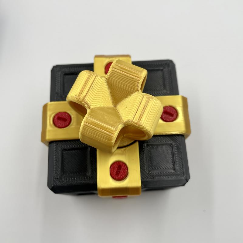 3D Annoyingly Fun Gift Box with Plastic Screws - Interactive Geometric Puzzle Novelty Gag Gift for Christmas, Birthdays, Valentine's Day - Durable Plastic Money Card Container for Ages 14+, Prank Item | Humorous Design | Screwtop Container, Christmas