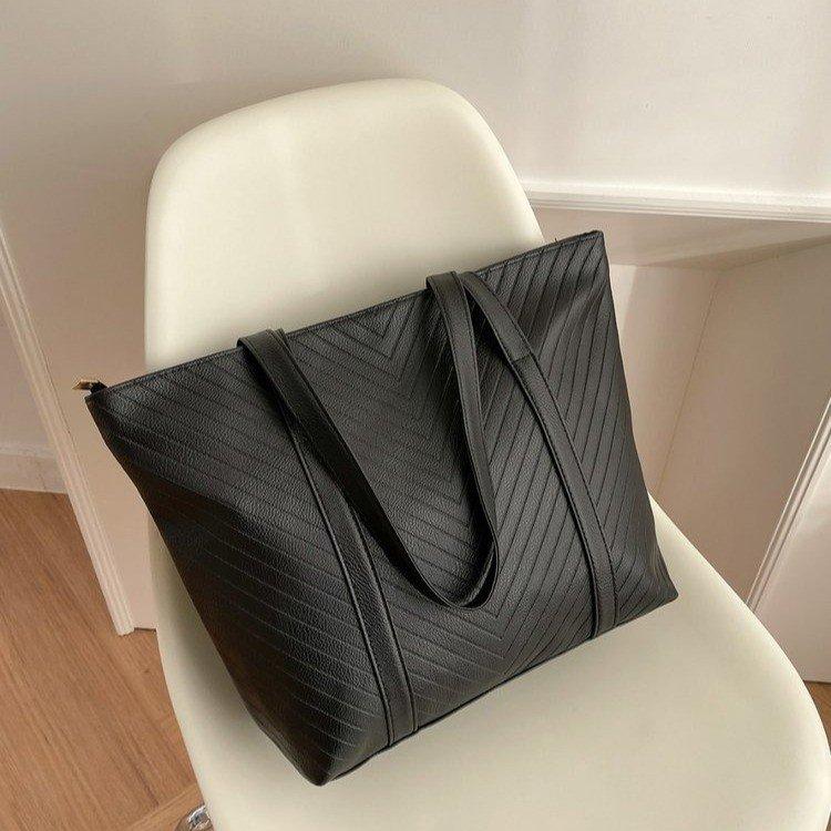 Large Capacity V-Texture Leather Tote Bag for Women, Lightweight Soft Leather Shoulder Bag, Commuter Laptop Mommy Bag, Casual Crossbody Backpack