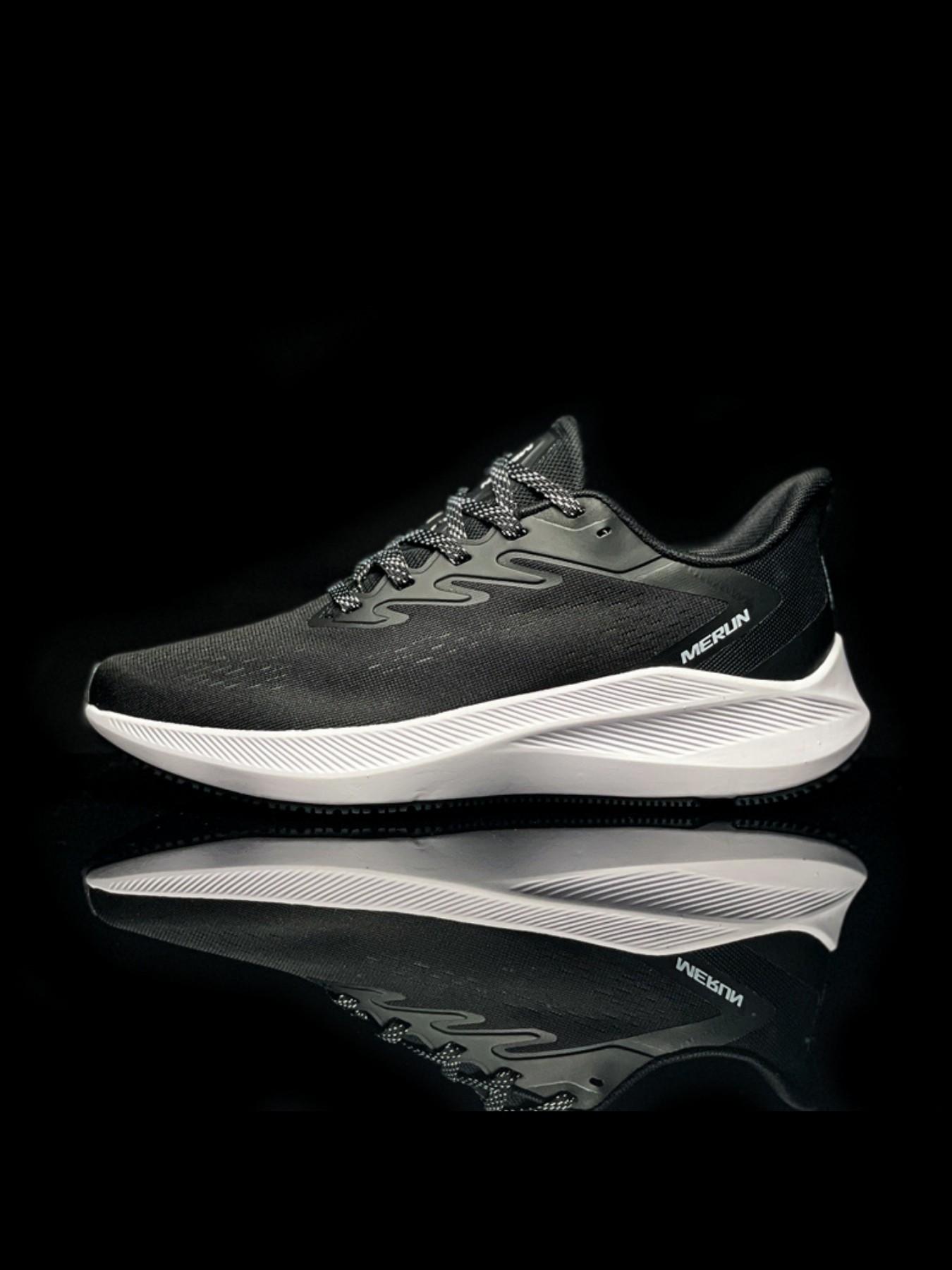 Meng Run W7 Seamless Mesh Running Shoes, Lightweight Design, Sporty Fit, Breathable Knit Upper, Universal Slip-On Sole