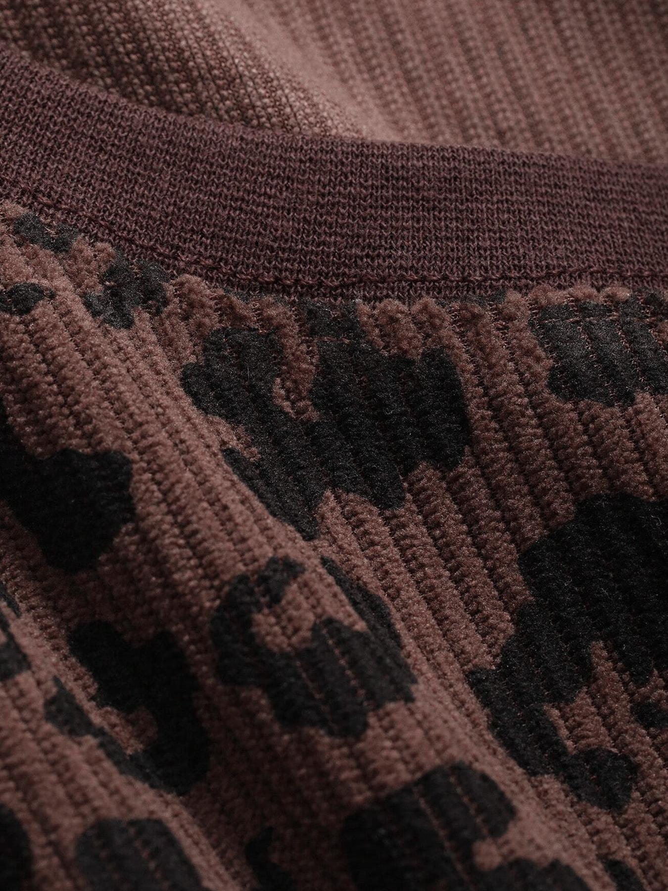 1 Piece Retro Leopard Print Ribbed Short-Sleeve Top | Euro-American Fashion Vibe | Short-Sleeve Cut + Leopard Print Element