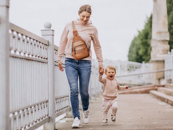 Leresas Crossbody Bag for Women Men, 7L Vegan Leather Shoulder Bag, Anti-Theft Crossbody Purse Analog Bag, Small Sling Backpack Chest Bags with Adjustable Strap, Everyday Bag for Travel Essentials Work, Ideal Gifts for Birthday Festivals Anniversaries Leresas Crossbody Bag for Women Men, 7L Vegan Leather Shoulder Bag, Anti-Theft Crossbody Purse Analog Bag, Small Sling Backpack Chest Bags with Adjustable Strap, Everyday Bag for Travel Essentials Work, Ideal Gifts for Birthday Festivals Anniversaries