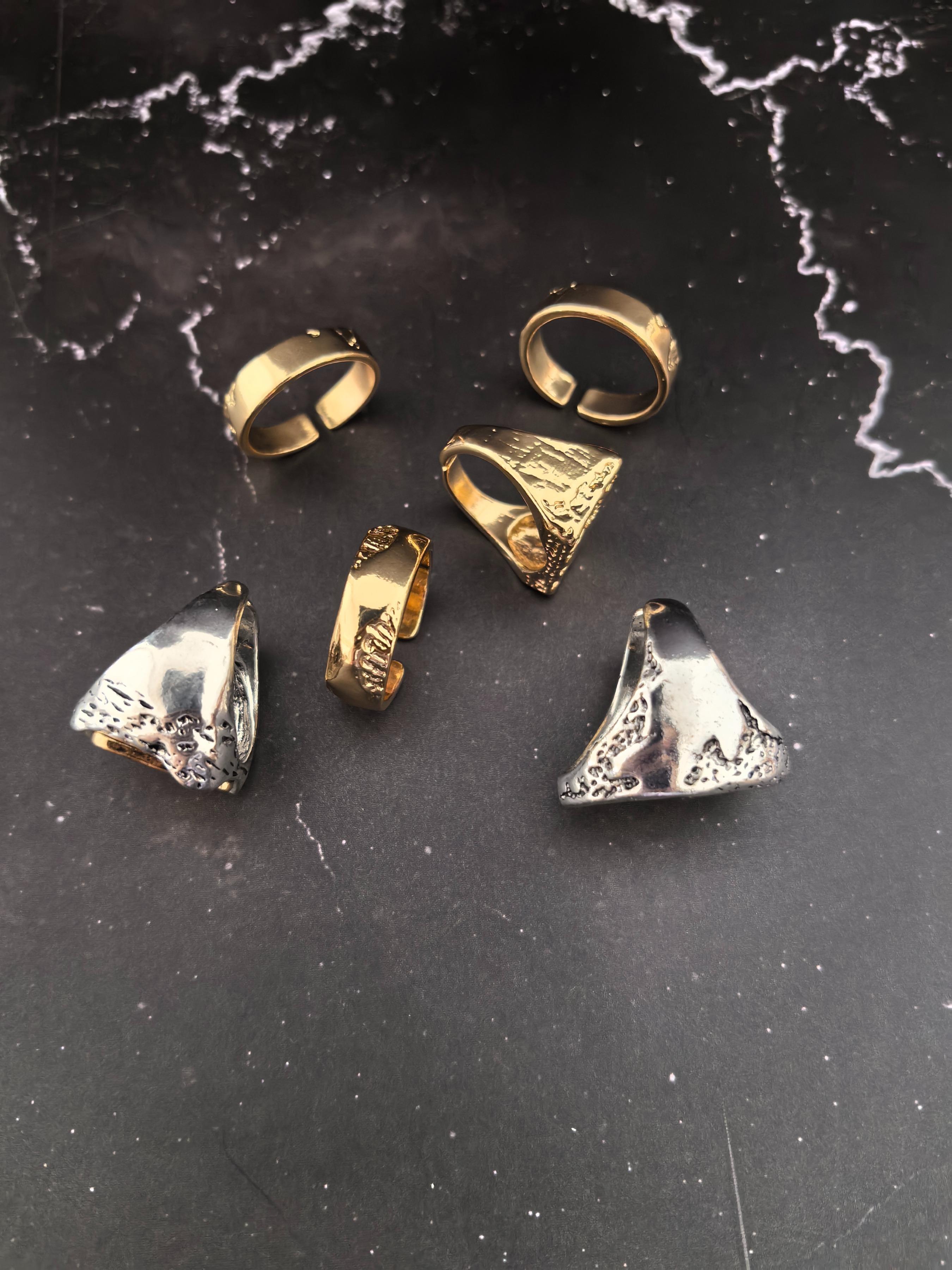 6 Pcs Bold Lava Texture Letter Rings, Streetwear Hip Hop Colorblock Metal Rings, Vintage Distressed Open Cuff Rings, Hip Hop Jewelry