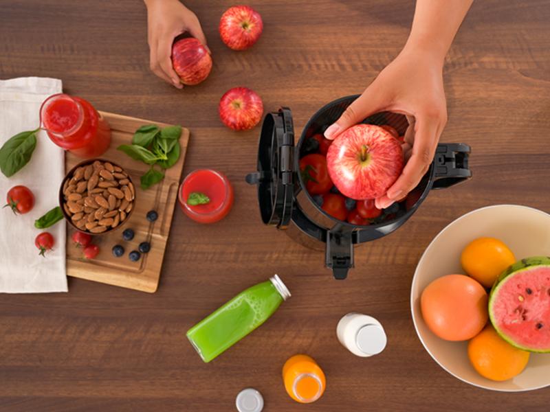 Cold Press Juicer Machines, High Performance Slow Masticating Juicer with 5.3" Extra Large Feed Chute Fit Whole Fruits & Vegetables, BPA Free 250W Blender Grinders,juicers machines