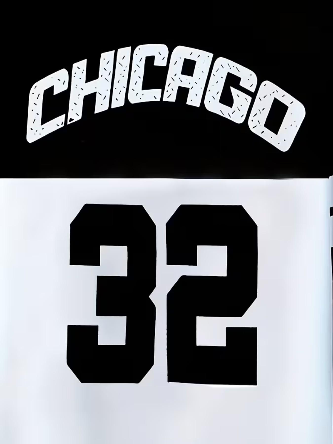 Men's New Casual Round Neck T-Shirt, Chicago Word Design, 32 Number Pattern, Polyester Knit Fabric, Stretchy, Soft Breathable, Outdoor Comfort