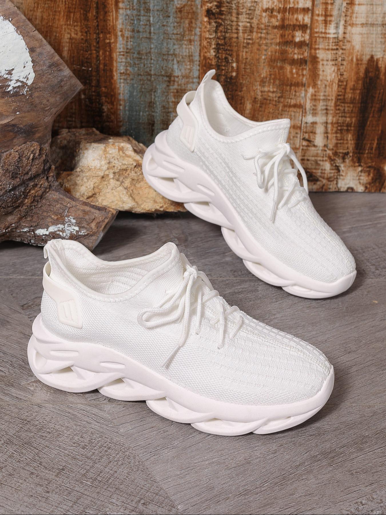 Women's Fashion Lace Up Low Top Blade Soles Sneakers, Casual Breathable Comfortable Sports Running Shoes, All-match Round Toe Chunky Sneakers for Daily Wear, Casual Running Footwear
