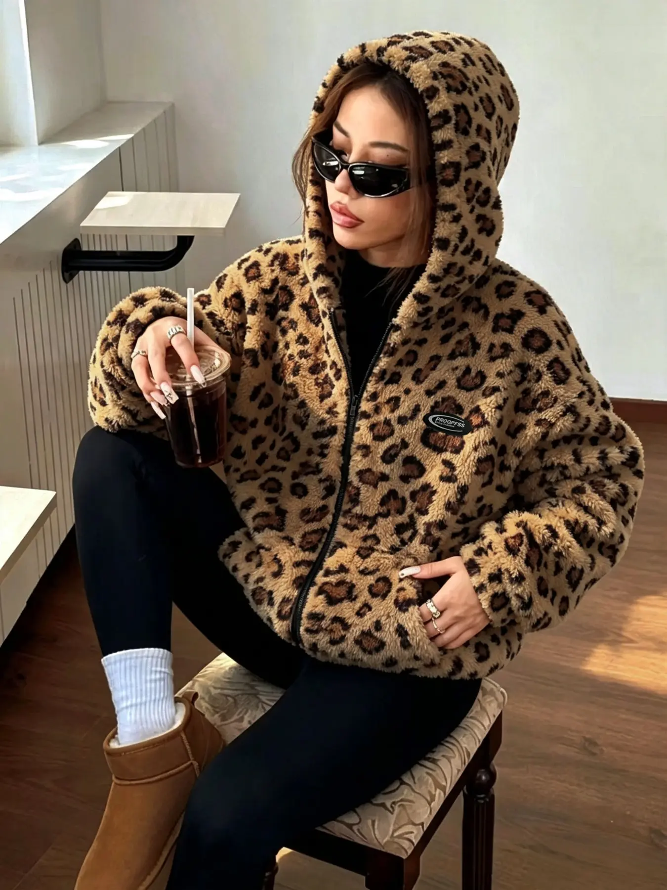 Women's New Fall Winter Warm Fleece Thick Hooded Leopard Print Jacket, Cozy Leopard Print Coat, Casual Fashion Outerwear, Home Wear, Sports Apparel