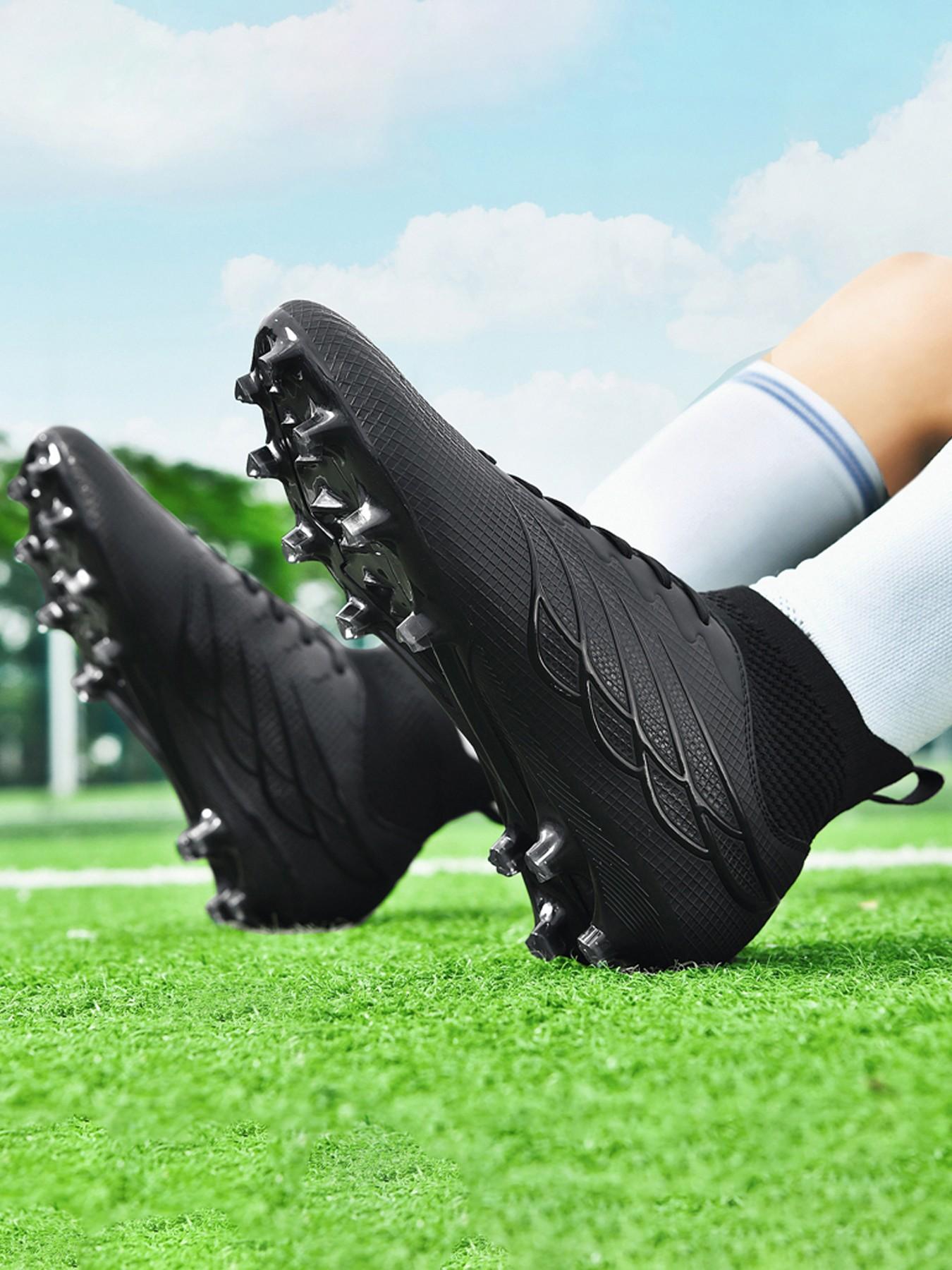 Lace up High Top Football Shoes, Anti-slip Spike Soccer Shoes, Matching Black Football Cleats, Solid Color Outdoor Sports Training Shoes, Men Shoes