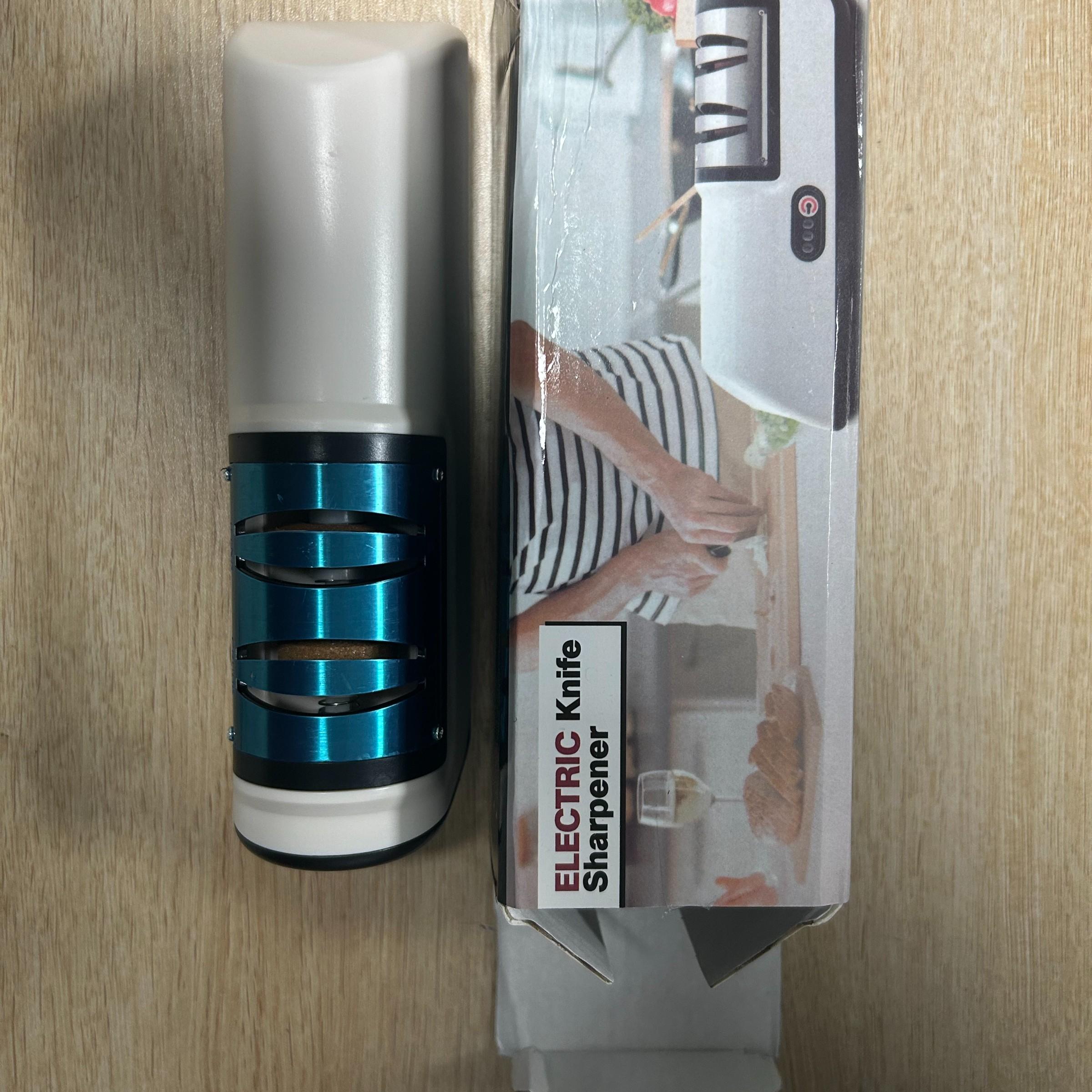 Professional, Durable, Effective USB-powered electric knife sharpener, with a 20-degree straight blade for secondary sharpening, suitable for kitchen knives, slicing knives, peeling knives, and ceramic knives. Ideal gift for Christmas and Va