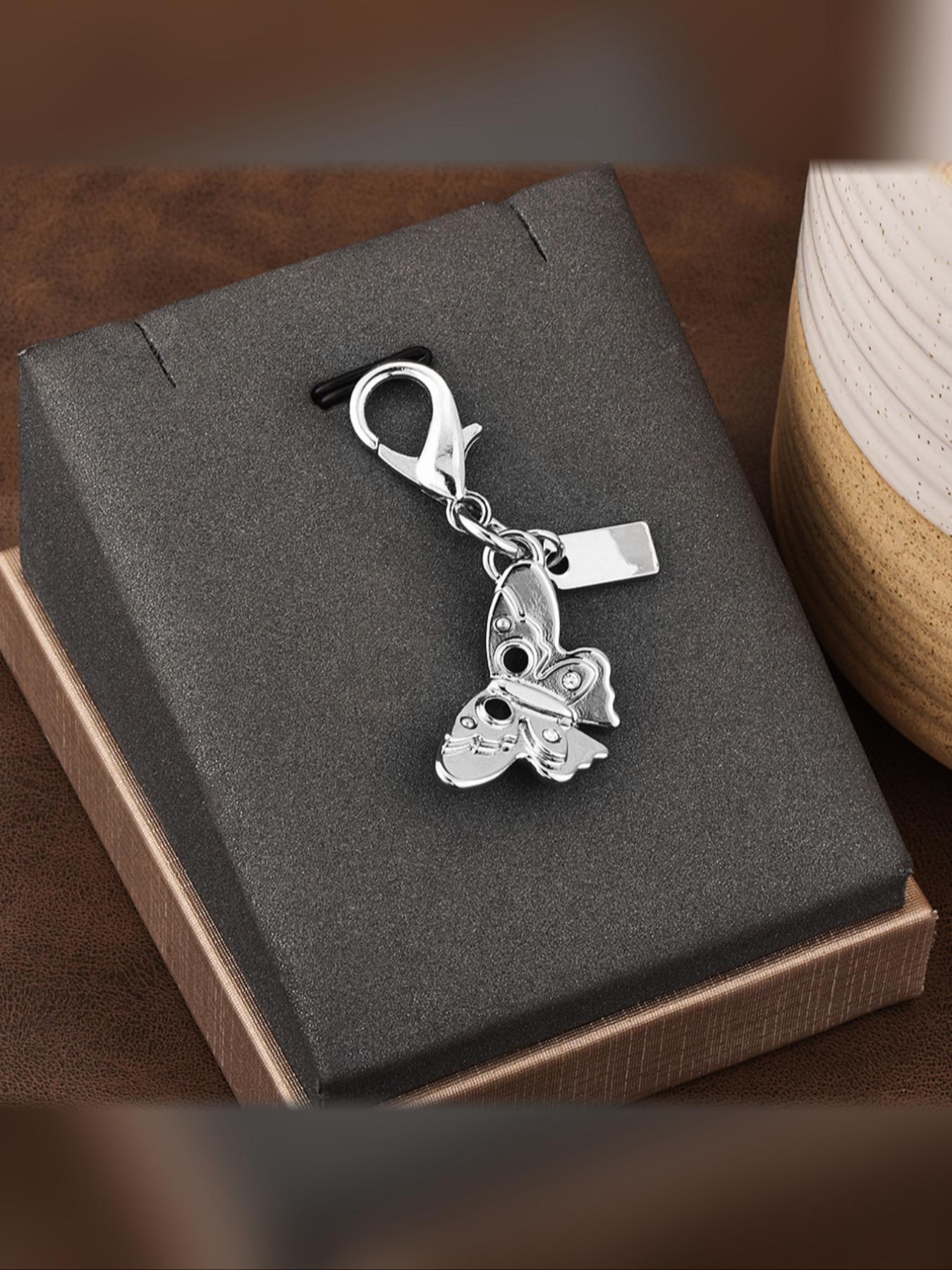 Bear Cherry Clover Butterfly Keychain, Cute Car Key Holder, Bag Accessory, All Seasons Decor, Plain Pattern, Cherry Design