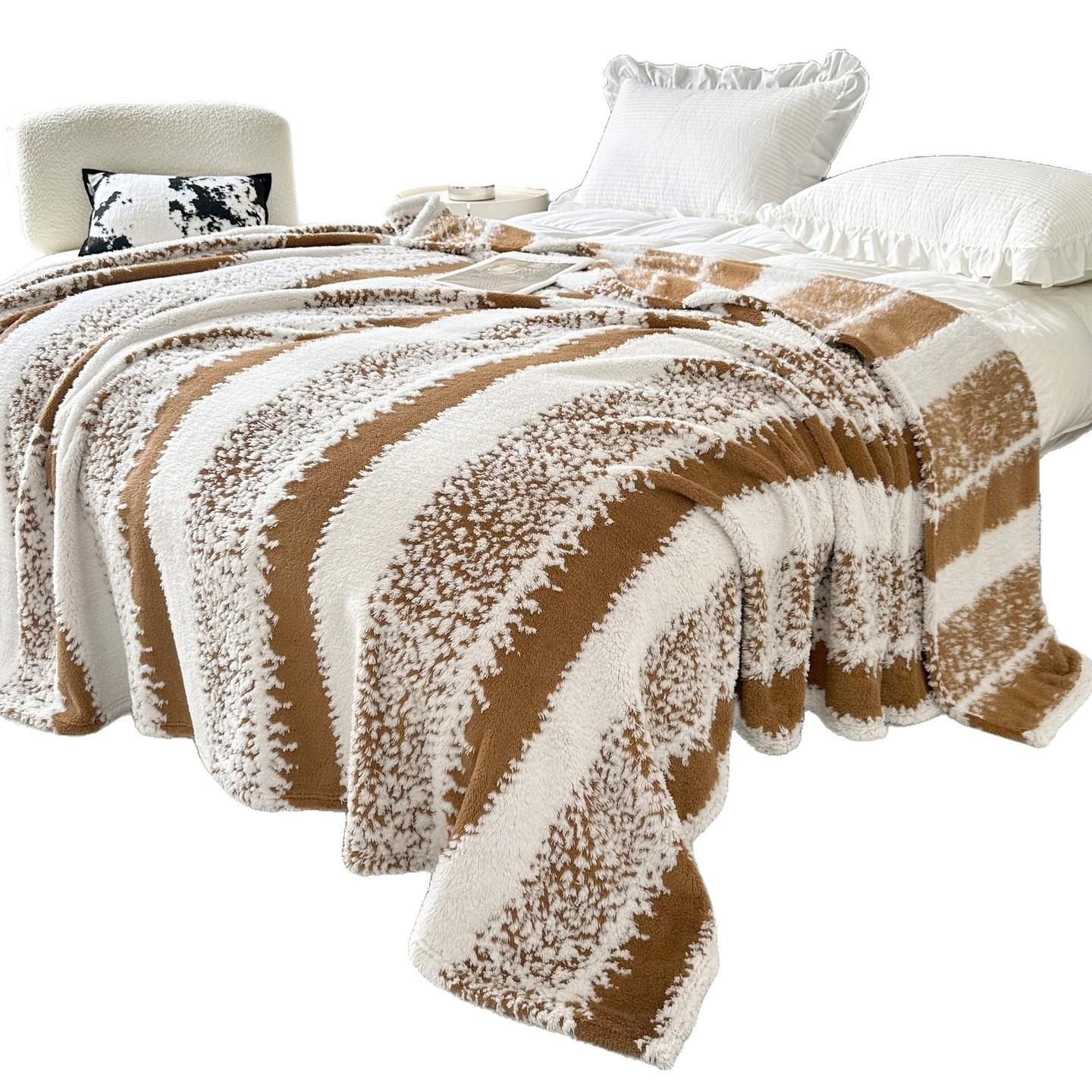 Wool cashmere nap blanket, comfortable and warm, suitable for use on sofa beds or office chairs.A lightweight and skin-friendly cover perfect for travel camping or at home. Great gift choice forfamily and friends