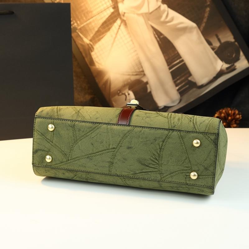 Vintage Commuter Tote Bag for Women, 2026 New High-End Large Capacity Handbag, Mom Bag for Work, Single Shoulder Bag