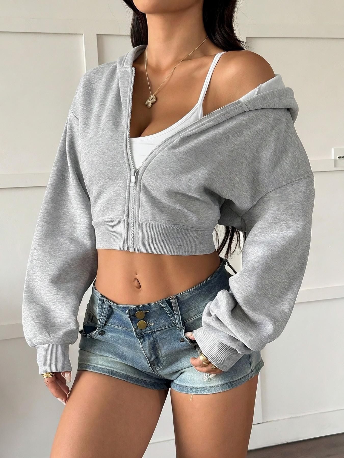 Women's zip‑up cropped hooded jacket, long‑sleeve full‑zip casual cropped hoodie, loose‑fit for everyday outerwear in autumn