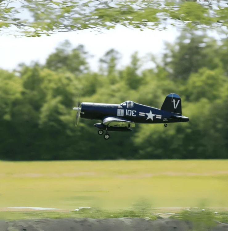 FMS 800mm F4U Corsair V2 PNP/RTF（RTF = plane, remote, battery battery charger，PNP = plane only）