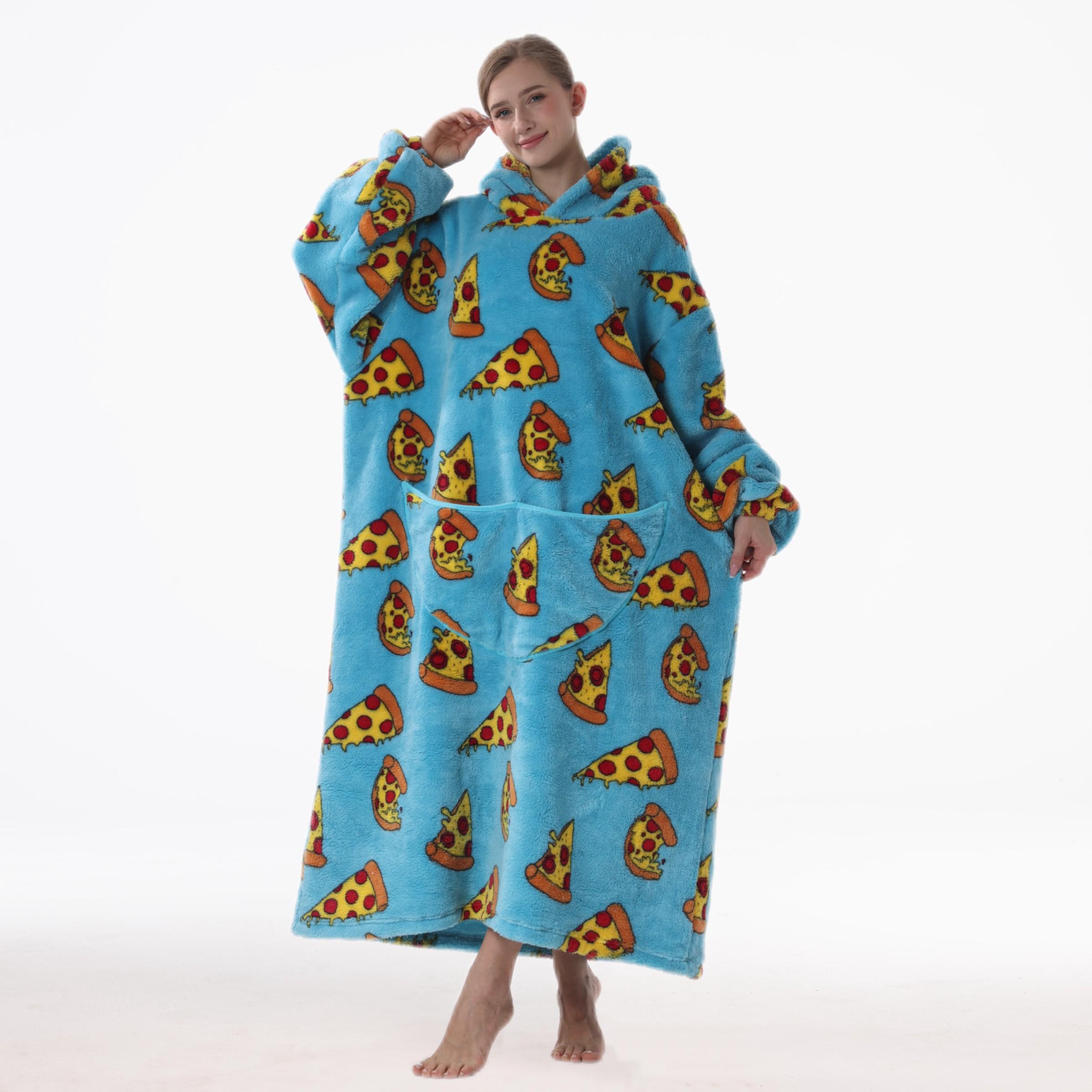 Pizza Pattern Oversized Wearable Blanket Sweatshirt, Soft Flannel Wrap, Unisex Comfortable Bathrobe, Fun Print Design