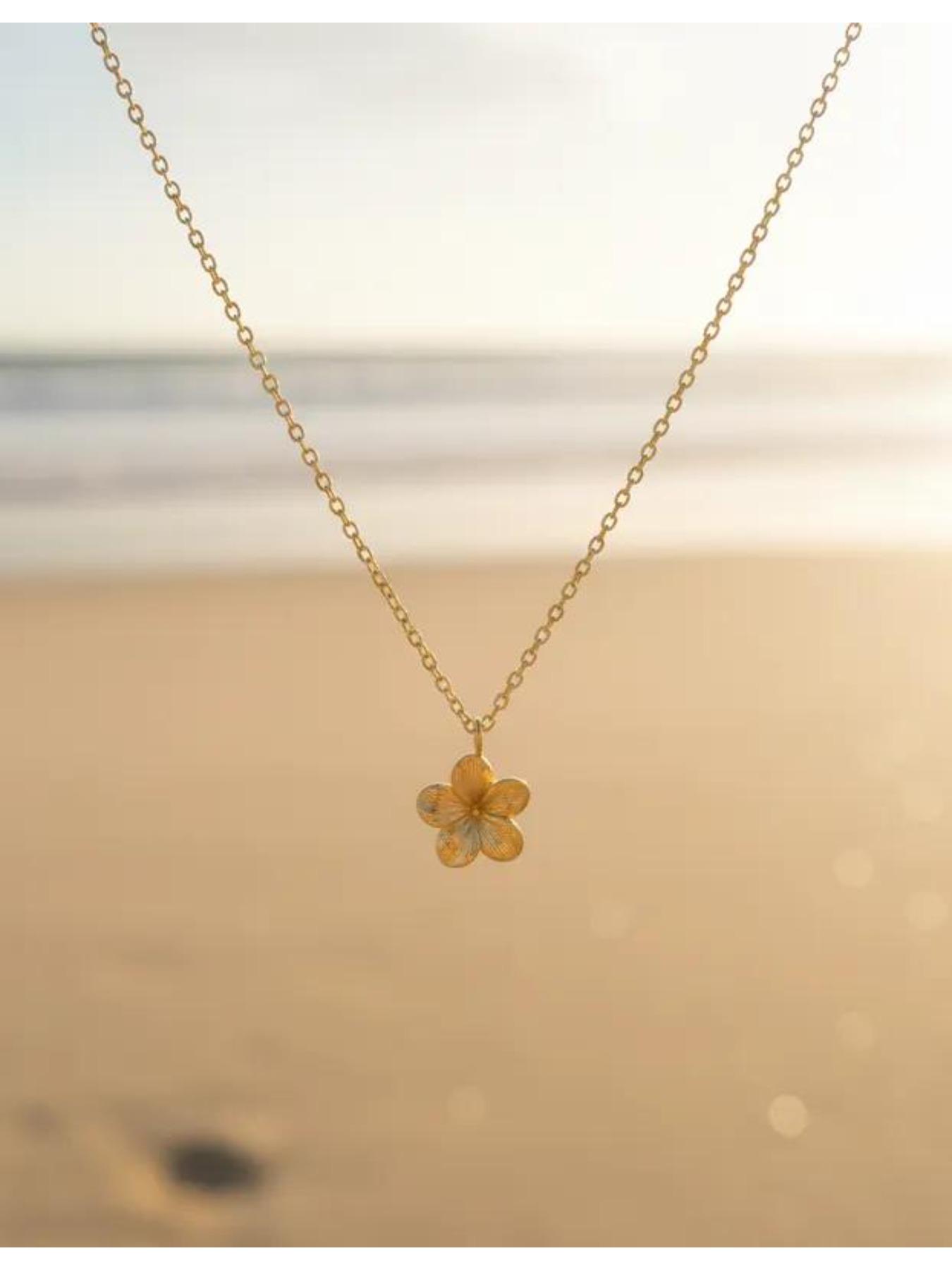 Necklace Bohemian Necklace Flower Pendant Hawaiian Style, Cute Delicate Little Flower Necklace Ladies, Valentine's Day Gift, Minimalist Chain