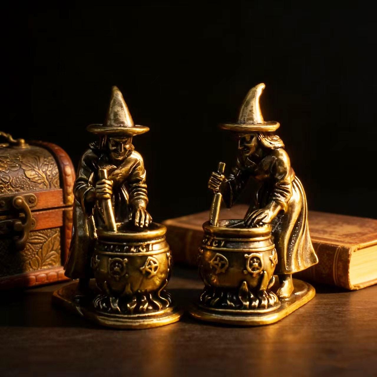 Vintage Brass Witch Grinding Pot Statue Figurine, Pentagram Magic Miniature Craft, Desktop Decoration, Collectible Wizardry Ornament, Creative Desk Tea Pet Gift
