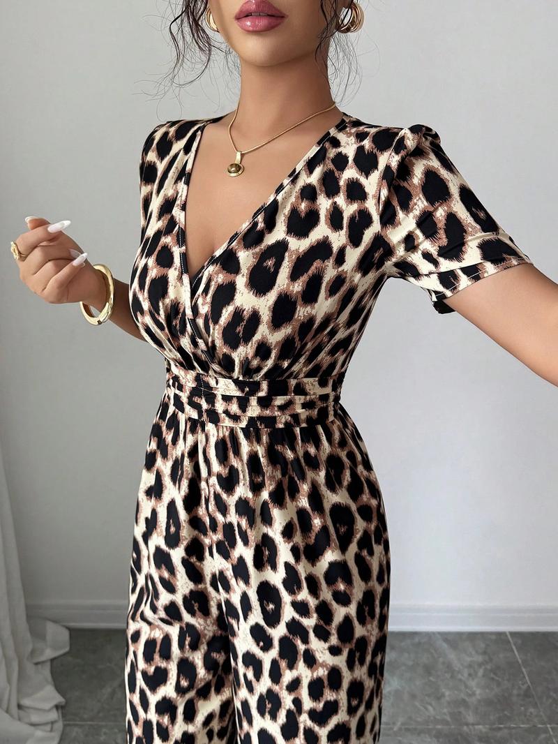 Women's Leopard Print V-Neck Jumpsuit Y2K, Waist Cinched Pleated Design, Wide Leg, Comfortable Fitted Fabric, Perfect for Dates and Outings