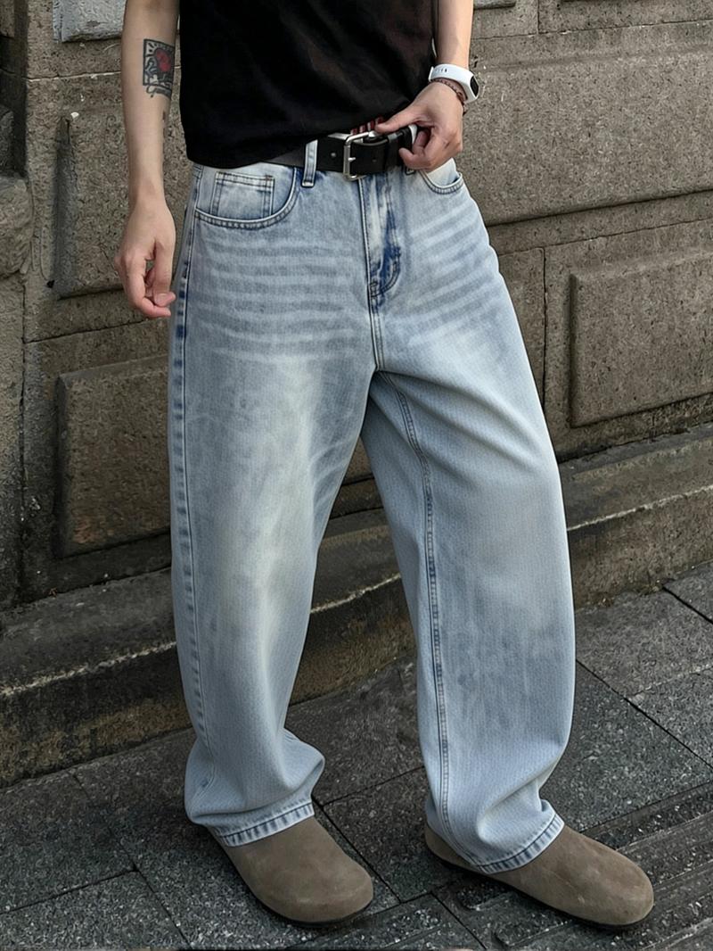 Men's Y2K Hip-Hop Style Light Wash Vintage Jeans | Loose Straight-Cut Street-Style Jeans for Retro Urban High Street Casual Daily Wear