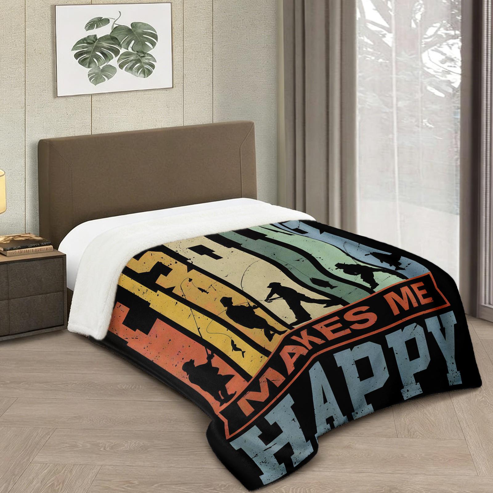 Flannel Fishing Enthusiast Blanket – FISHING MAKES ME HAPPY Design, Oversized Soft Throw for Outdoor Travel & Camping, Tear-Resistant, All-Season Comfort, Perfect Gift for Fishermen