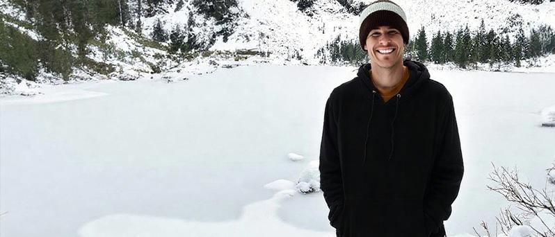 Norwell Unisex Heated Winter Hoodie with 7.4V/3A 5000mAh Battery Pack, Comfort Minimalist Outdoor Sweatshirt for Men & Women, Lightweight High Neck Hooded for Hiking Skiing Camping Hunting - Black【Includes Power Bank】