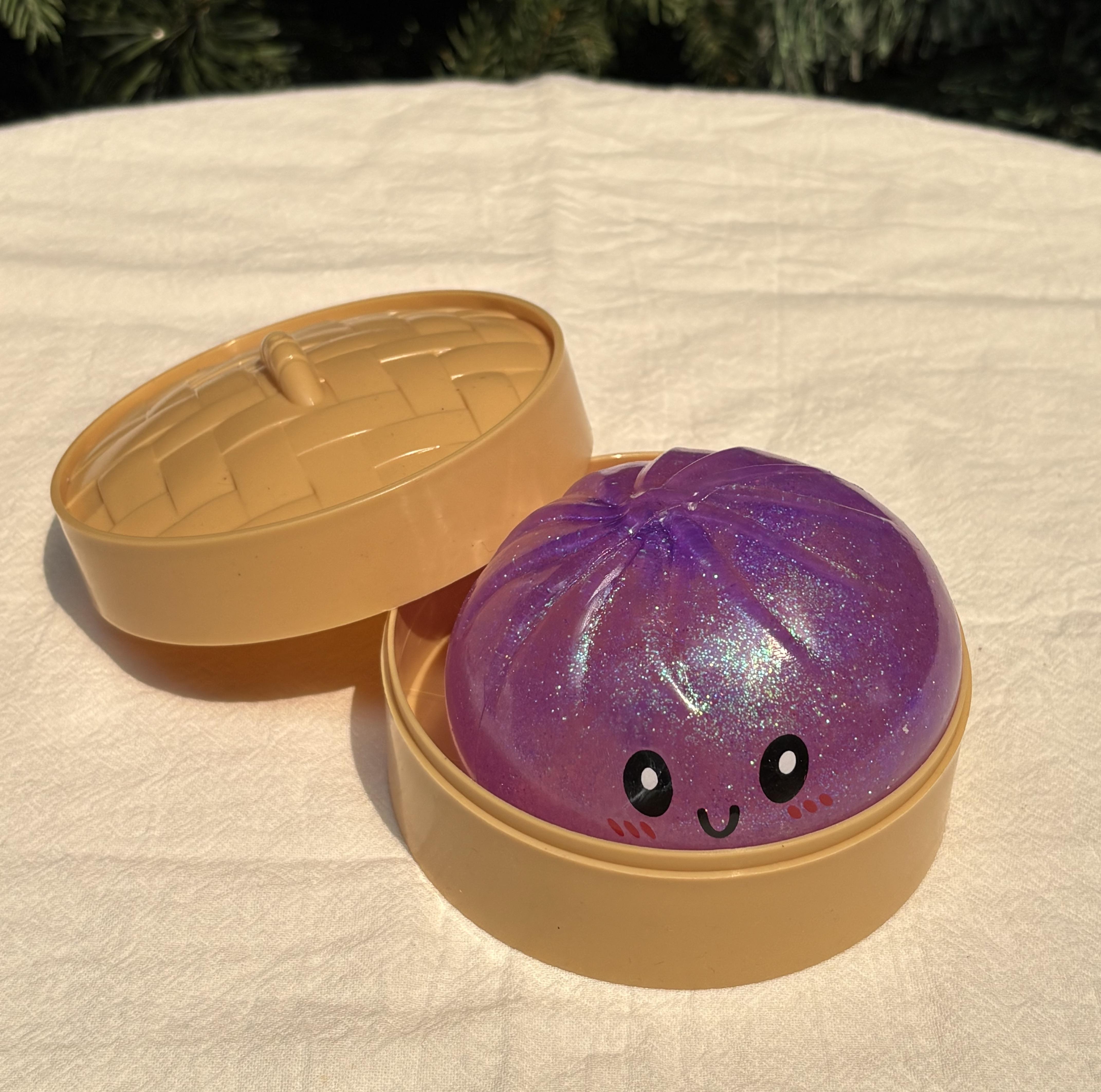 Squishy Dumpling Stress Balls for Adults, Dumpling Squishy Toys for Kids, Dumpling Fidget Sensory Toy,3.15 inches in Diameter Squeeze Dough Ball Stress Relief Toy, Stretchy Stress Ball Squish Toys