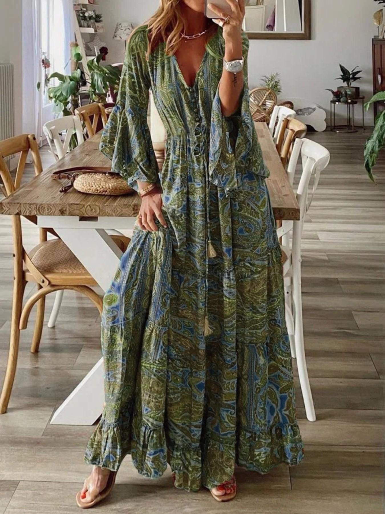 Plus Size Boho Floral V Neck High Waist Dress, Loose Fit Long Romatic Print, Beach Vacation Wear for Plus Size Girls