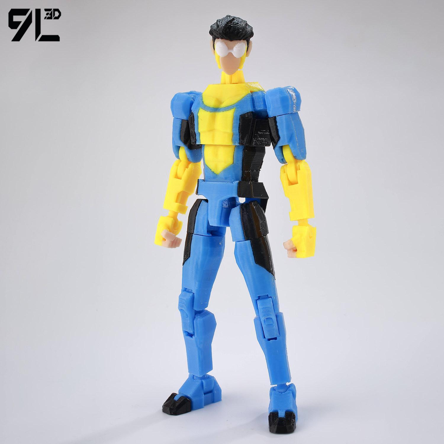 9L 3D 3D Printed Articulated Omni-Man Action Figure From Invincible Series With Interchangeable Hands Collectible Model