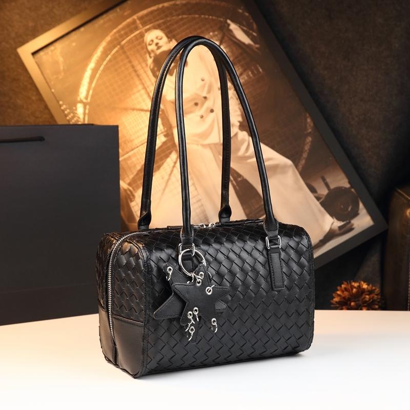 Elegant Woven Boston Bag for Women, Vintage Handbag Pillow Design, Unique Shoulder Crossbody Bag, Stylish and Versatile Accessory