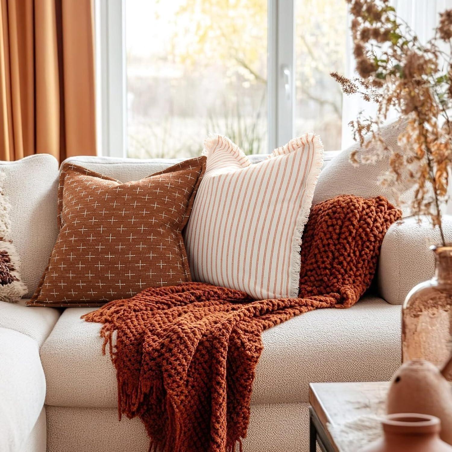 2PCS Pillow Covers 18x18inch Soft Polyester Textured Pillow Covers with Stylish Flange Edge Cozy Farmhouse Throw Pillows for Couch Bed Sofa Living Room