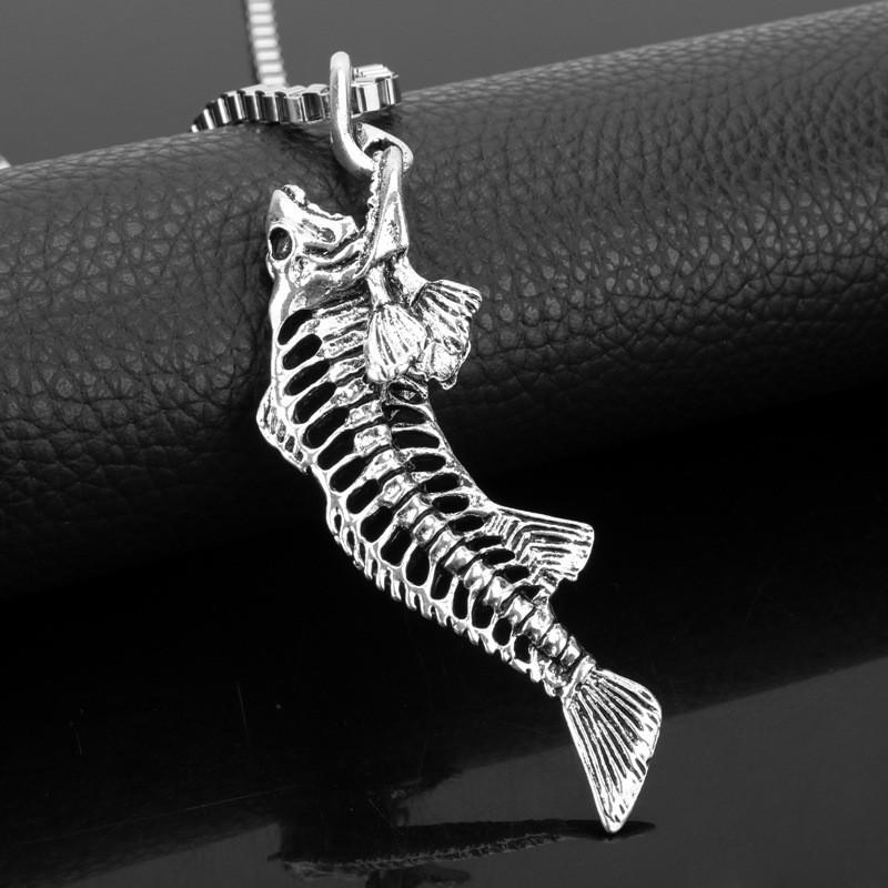 Vintage Gothic Oversized Alloy Metal Fish Skeleton Necklace for Male Wear - Elongated Form Silver-Tone Fossil Fish Skull Pendant, 23.62in Chain for Everyday Use