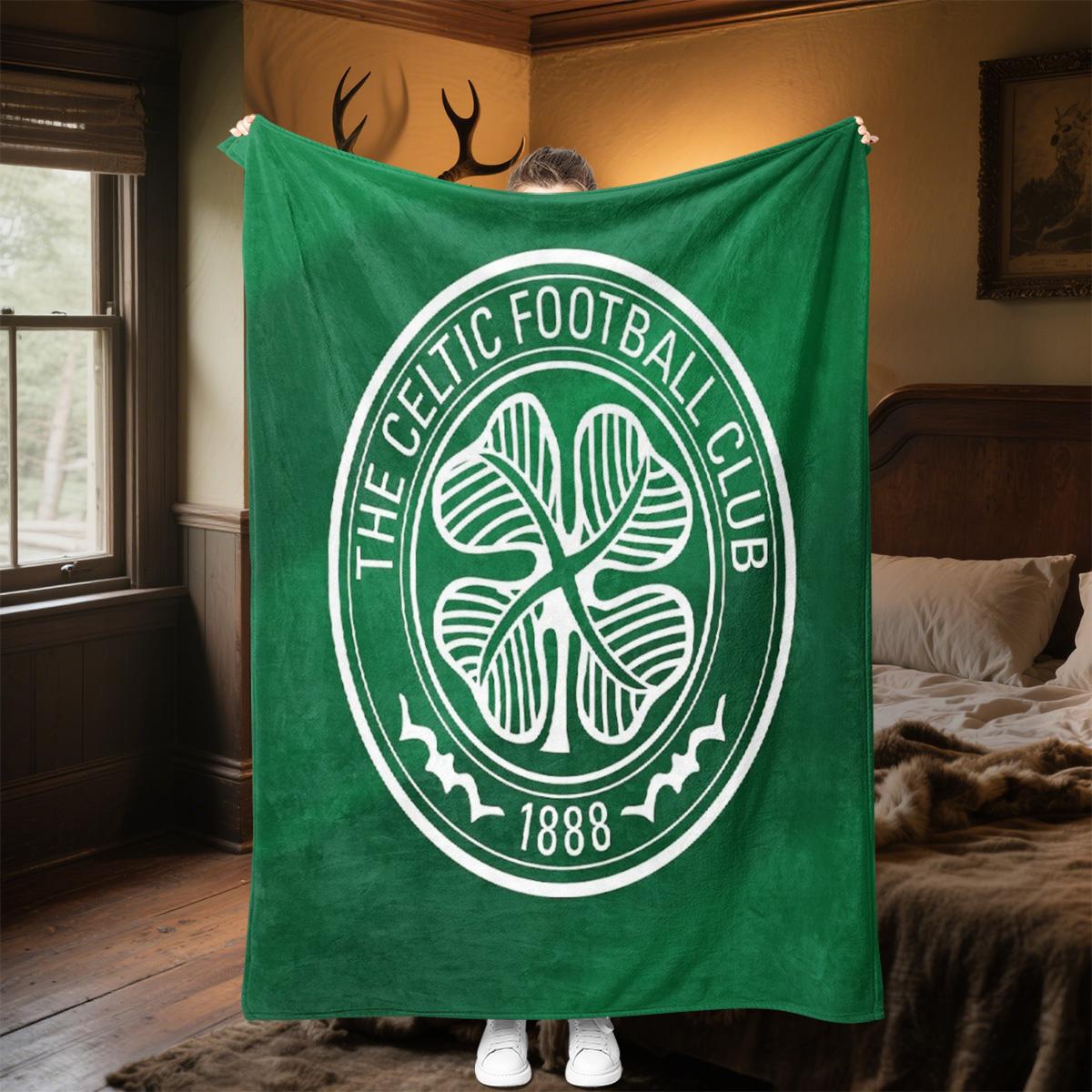 Celtic Clover printed cute cartoon plush blanket suitable for all seasons, soft and comfortable sofa mattress office outdoor blanket camping travel home plush black five Christmas holiday gift C1733