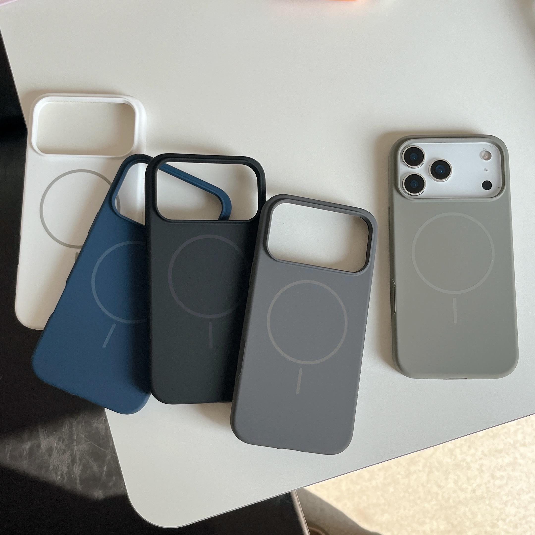 Orange thin circle magnetic suction camera button, all-inclusive, suitable for Apple 17promax mobile phone case, liquid silicone iPhone17 r skin feeling 17pro simple solid color, soft waxy 17 large holes 16