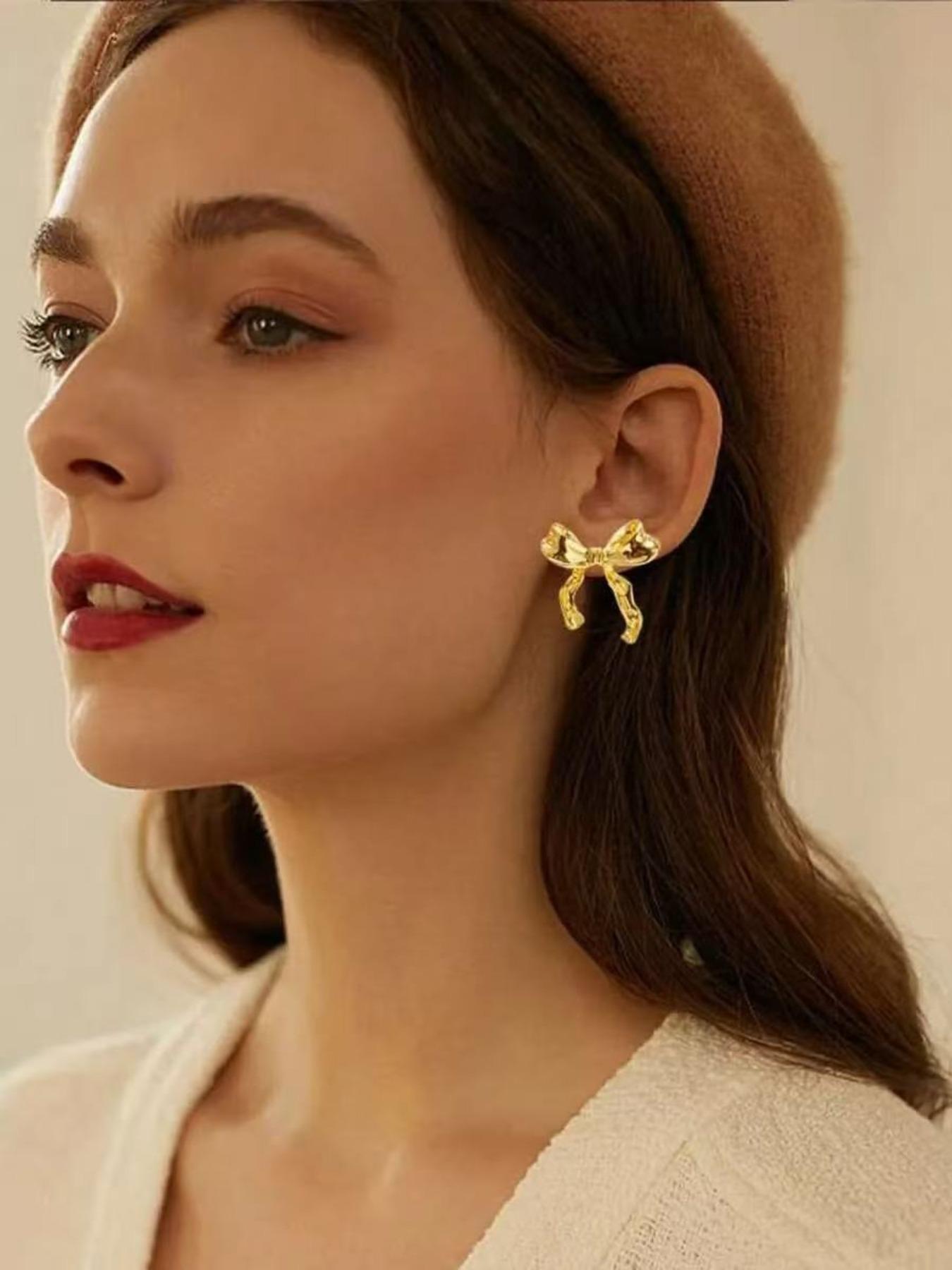 Elegant Bowknot Earrings for Women, Simple & Lightweight Design, Hypoallergenic, Perfect for Daily Wear, Dates, Parties, Birthday Gift, Elegant Minimalist Earrings