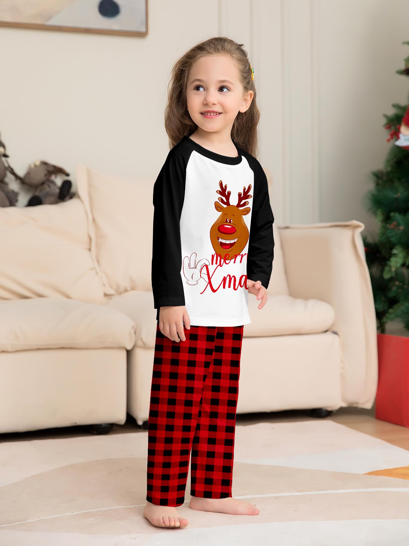 Two-Piece Christmas Pajama Set for Kids, Cute Cartoon Reindeer Print, Fitted Long Sleeve Sleepwear, All Seasons Comfortable Fit