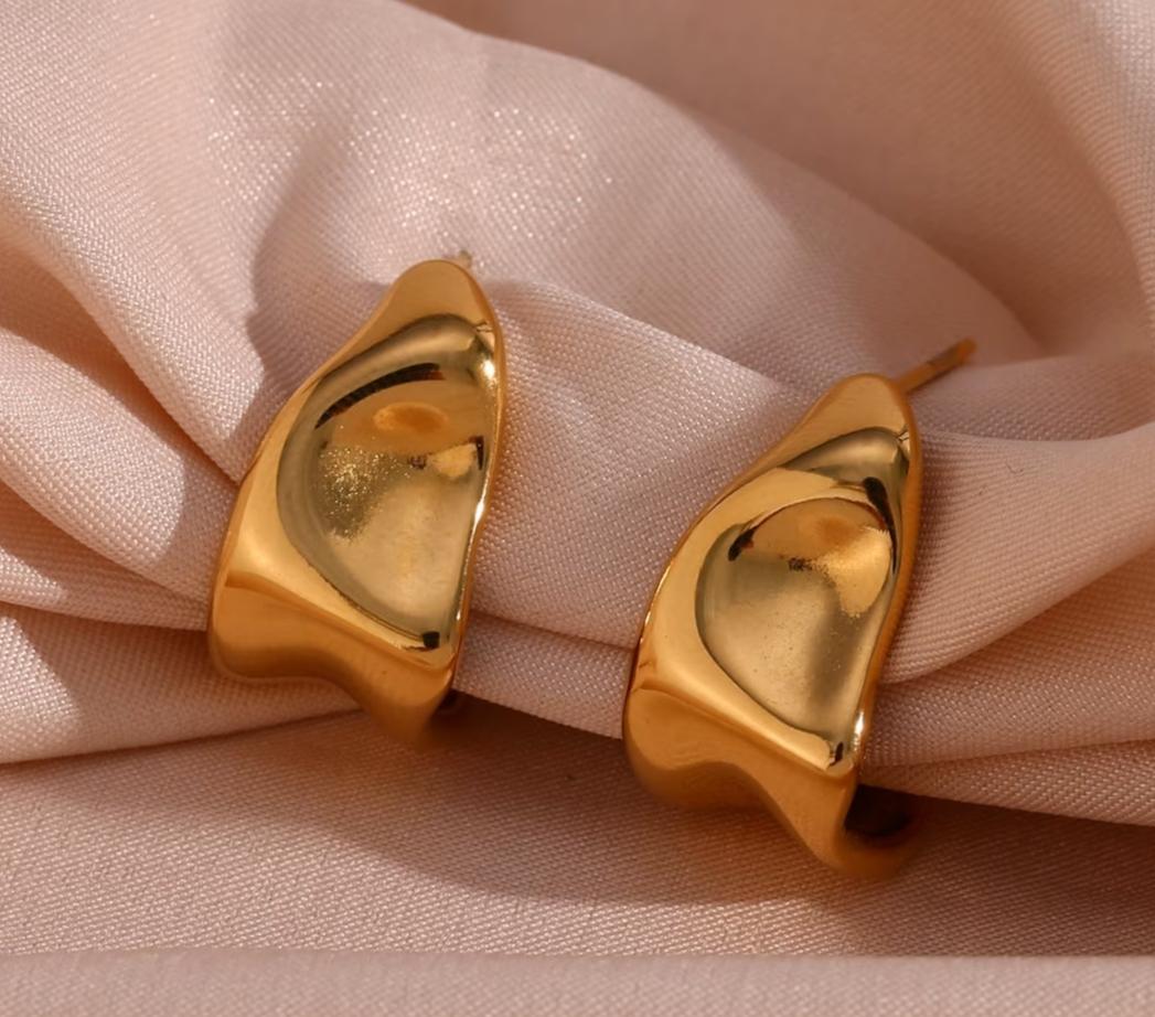 Mideeo Exaggerated Gold Geometric Earrings for Women Girls,Statement Large Earrings Punk Stylish Geometric Twist Irregular Earring Jewelry