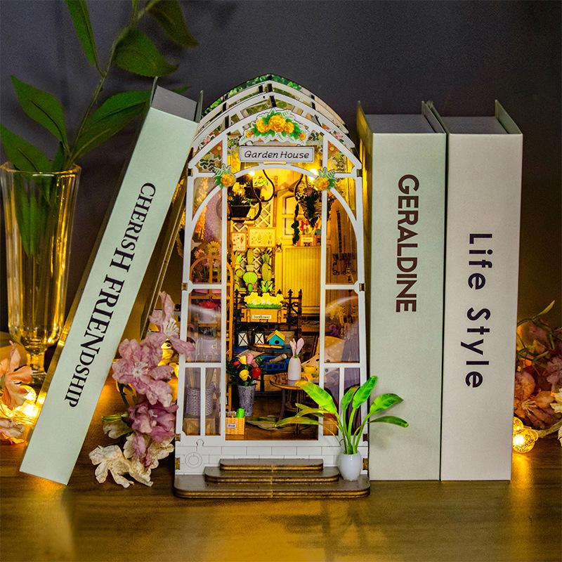 JOY RISING DIY Garden House 3D Puzzle Building Kit Play house - Architectural Model Craft Kit