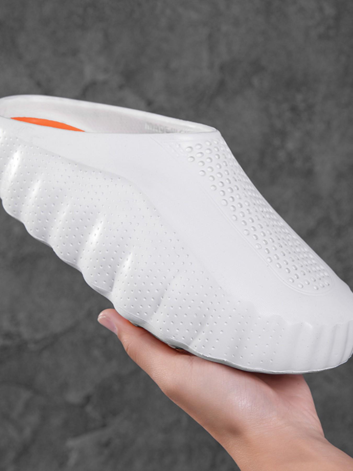 Trendy Holey Shoes with Massage Sole, Lightweight Outdoor Sandals, Thick Anti-Slip Bottom, Shock Absorption Particles, Comfortable Flip Flops