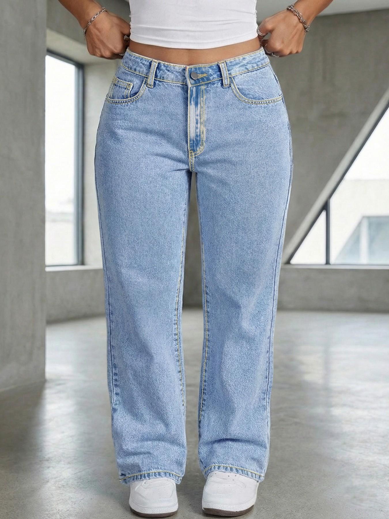 Plus Size Light Wash High Waist Wide Leg Denim Jeans, Elastic Back Waistband, Curvy Relaxed Fit, 90s Vintage Casual Style for Curvy Women