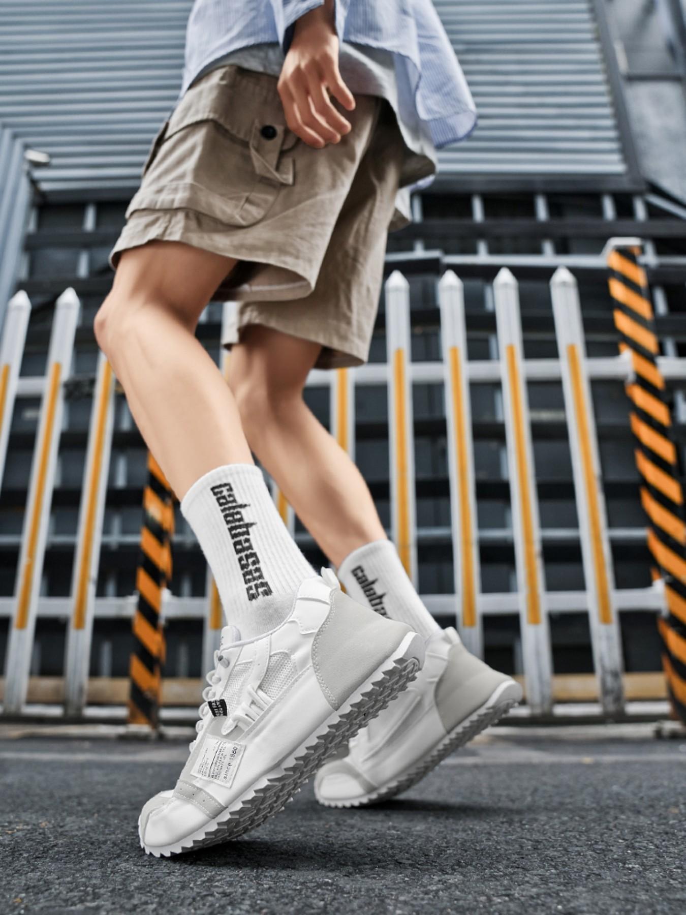 New Spring Trend Men's Shoes Fashion Versatile Skateboard Sneakers Thick Sole Wear-Resistant Casual Sports Shoes Student Cool Shoes