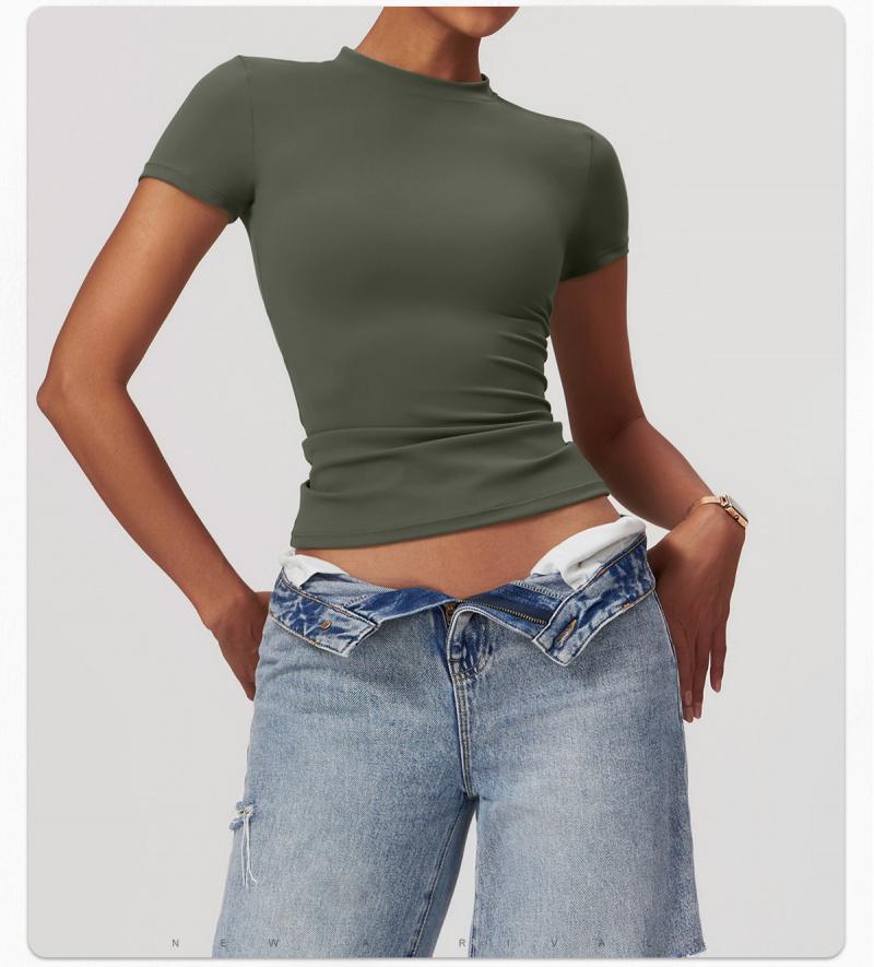 Solid color sports T-shirt, round neck, slim fit, stretchy fabric, suitable for yoga and gym workouts, women's sportswear, sporty style clothing, fitness shirt, workout top, loose-fitting gym shirt