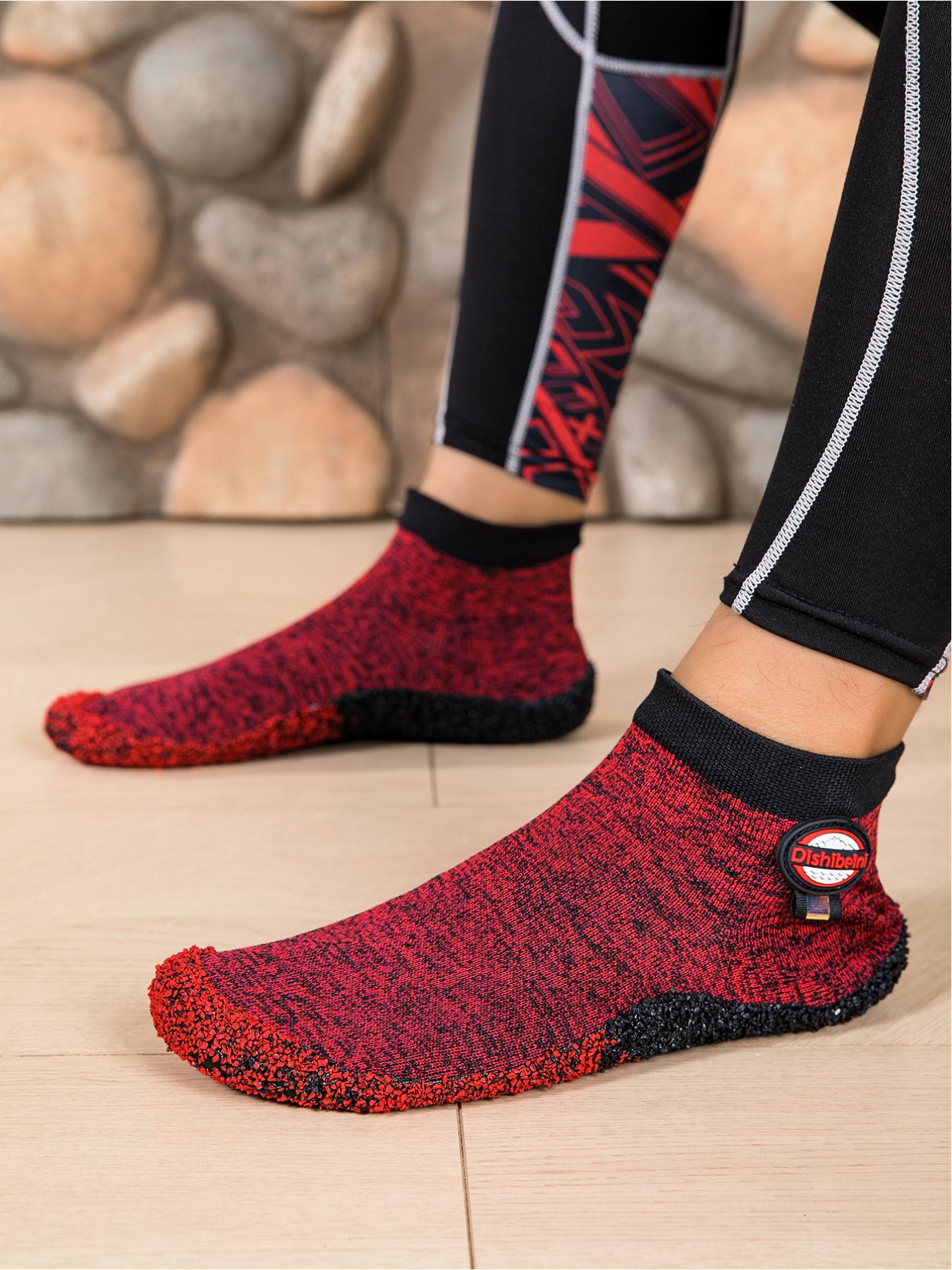 Women's new style fitness yoga barefoot shoes, diabetes shoes, soft fabric, breathable, quick drying, widened toe cap, comfortable package, color particle soles, strong grip on the ground, easy on and off style, yoga fitness hiking multi scene wear