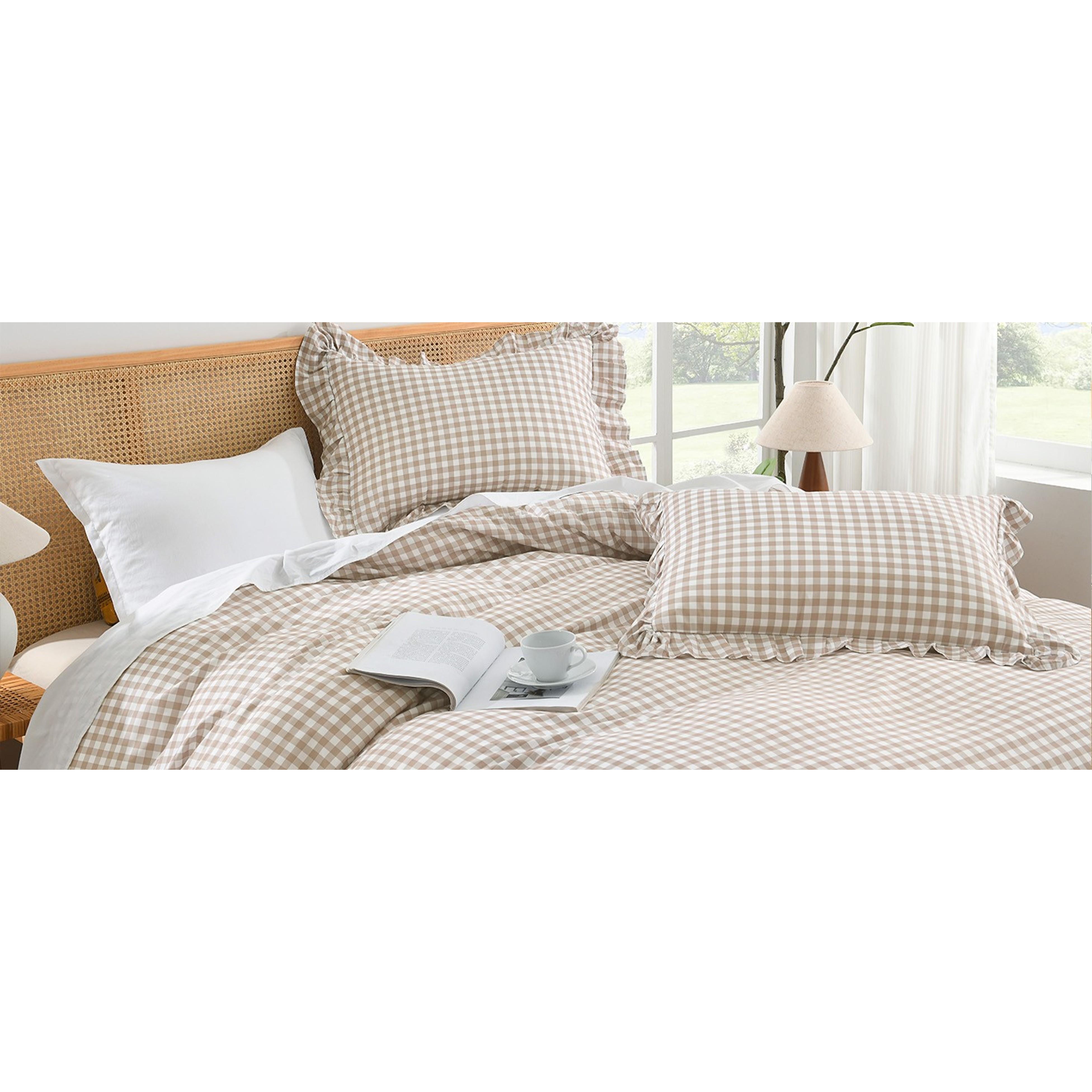 King Size Tan Gingham Duvet Cover Set, 3-Piece Ruffle Shabby Chic Farmhouse Bedding - Pre-Washed Soft Polyester Comforter Cover with Zipper Closure, Corner Ties, 104x90In