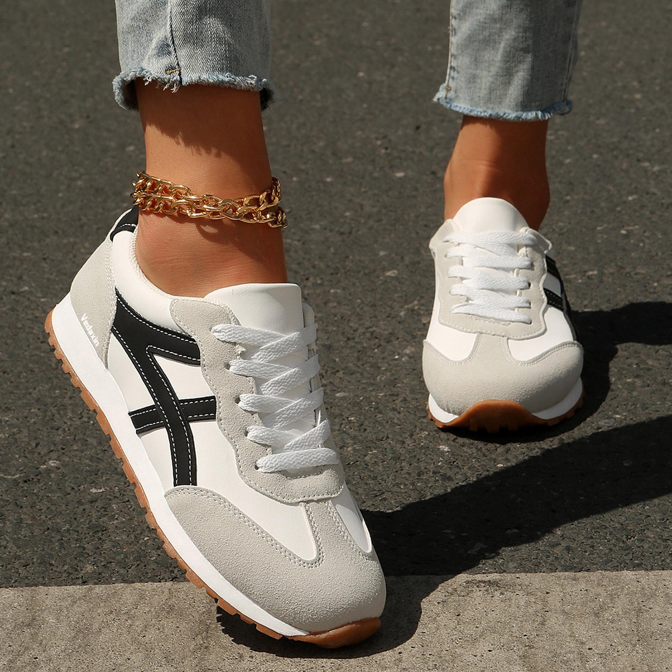 Wide Toe Sneakers for Women Breathable Fabric Suede Upper Non-Slip PU TPR Outsole Walking Shoes Tennis Running Fashion Sneakers Springfresh